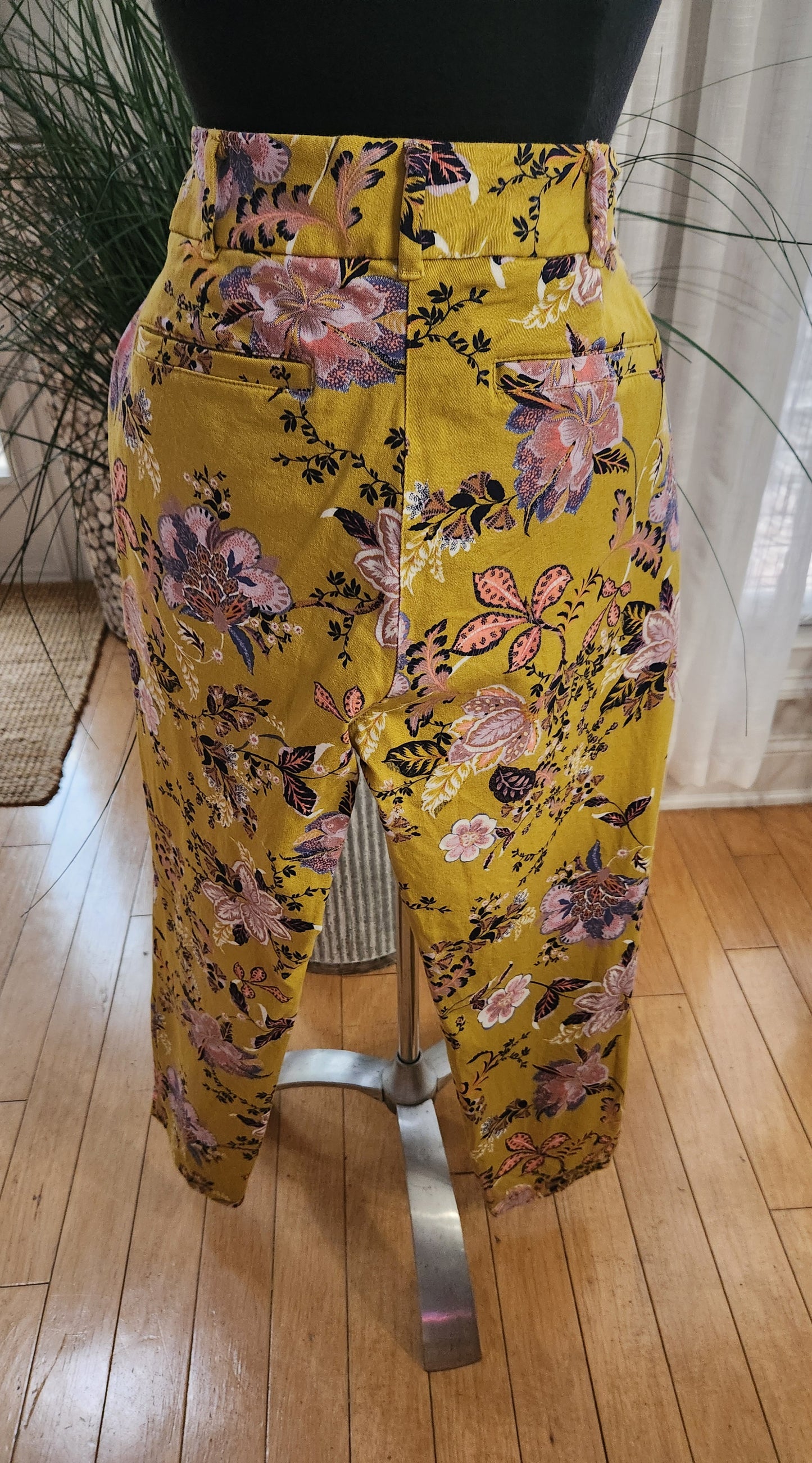 New York & Company Floral Pants Sz 12