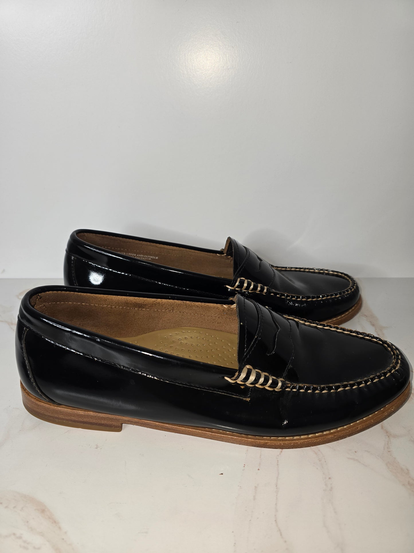 G. H. Bass & Co. Weejuns Black Patent Leather Penny Loafers Sz 11 M Womens
