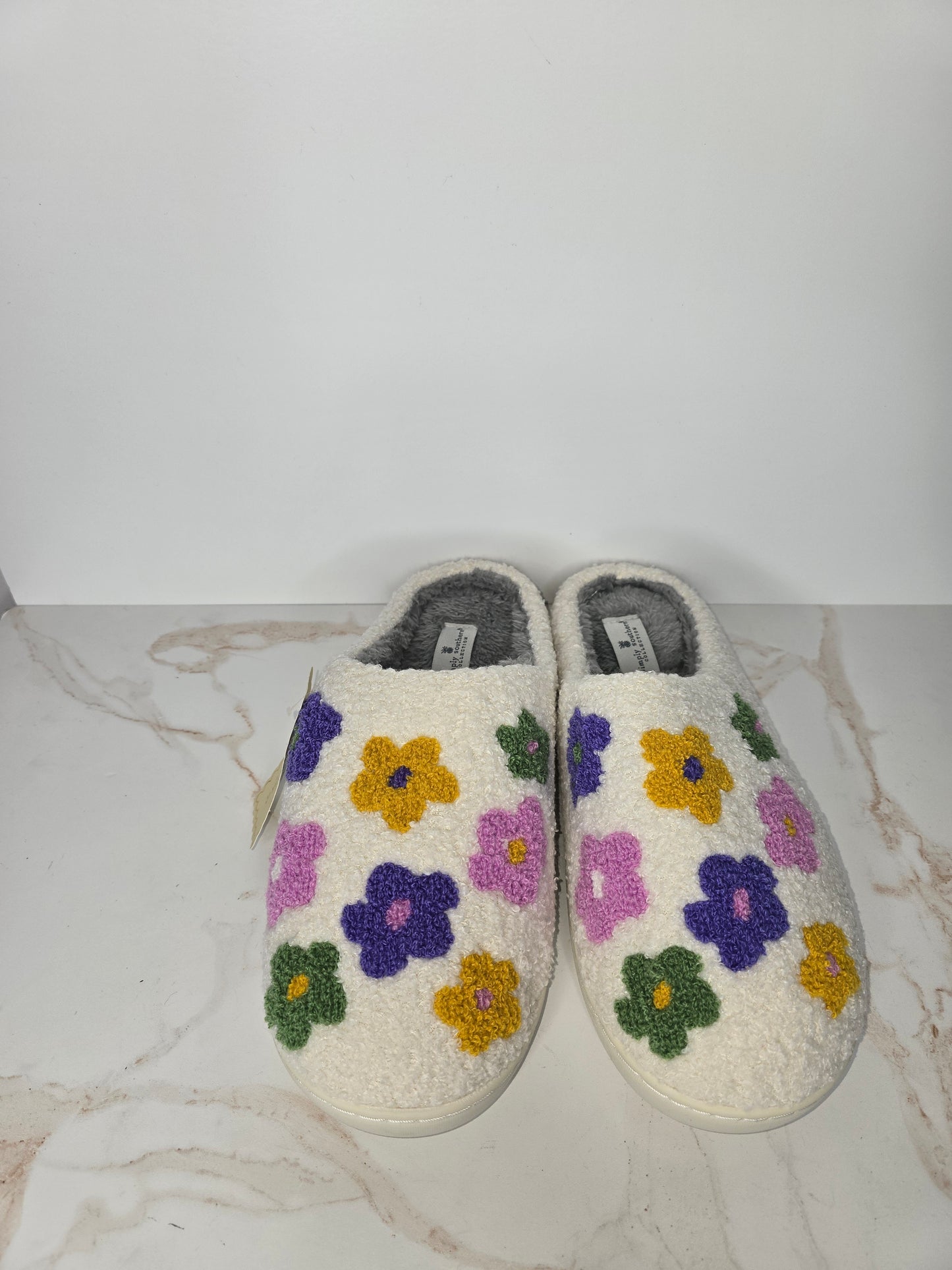 Simply Southern Floral Slippers Sz XL/XXL