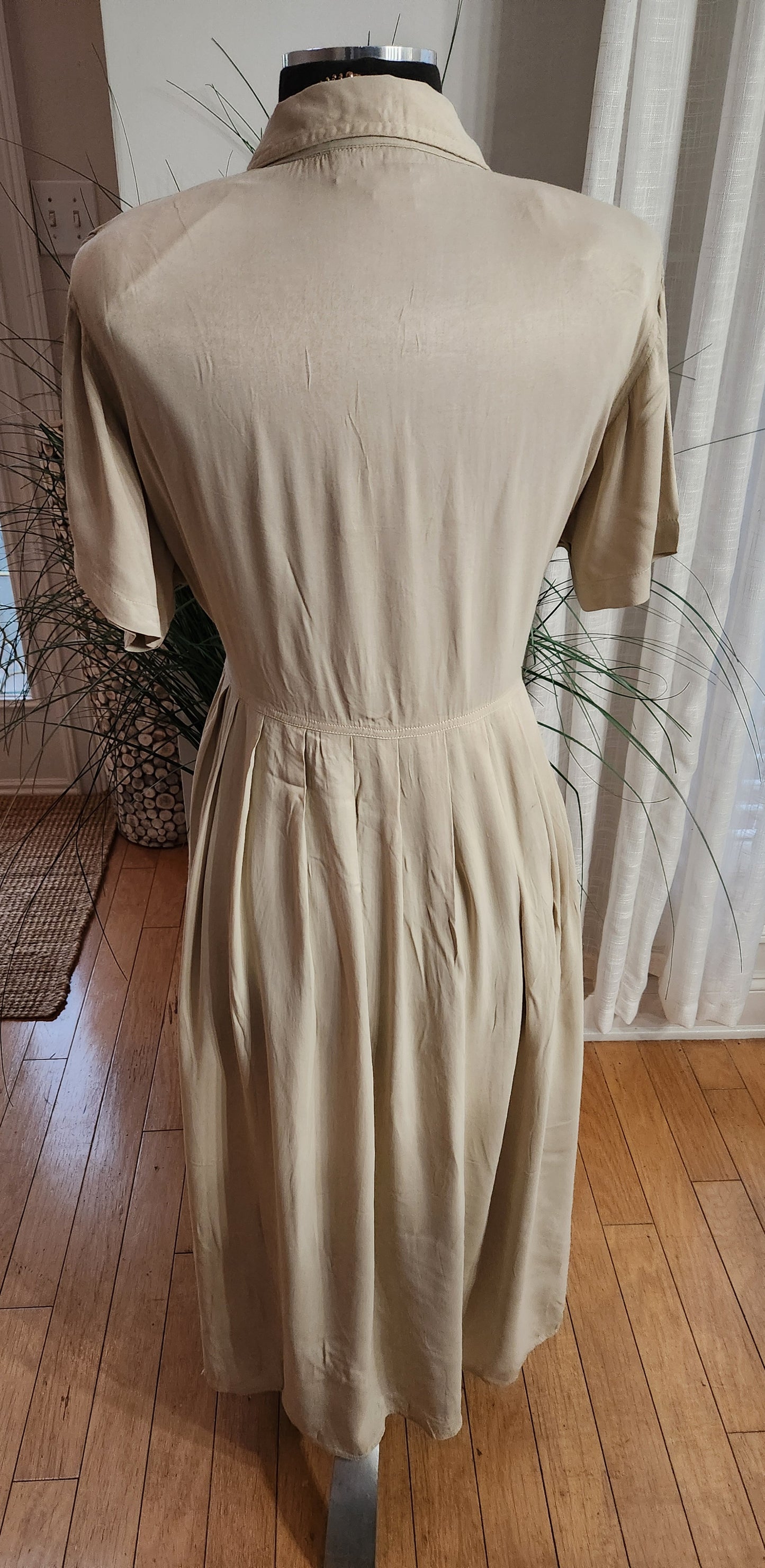 Nikki Saggaro Dress Sz L