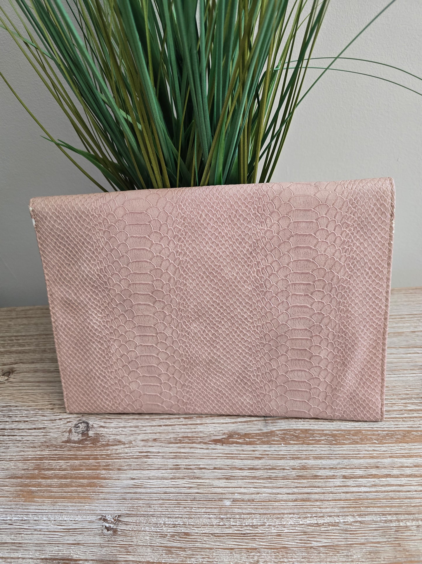 Ystrdy Faux Skin Clutch