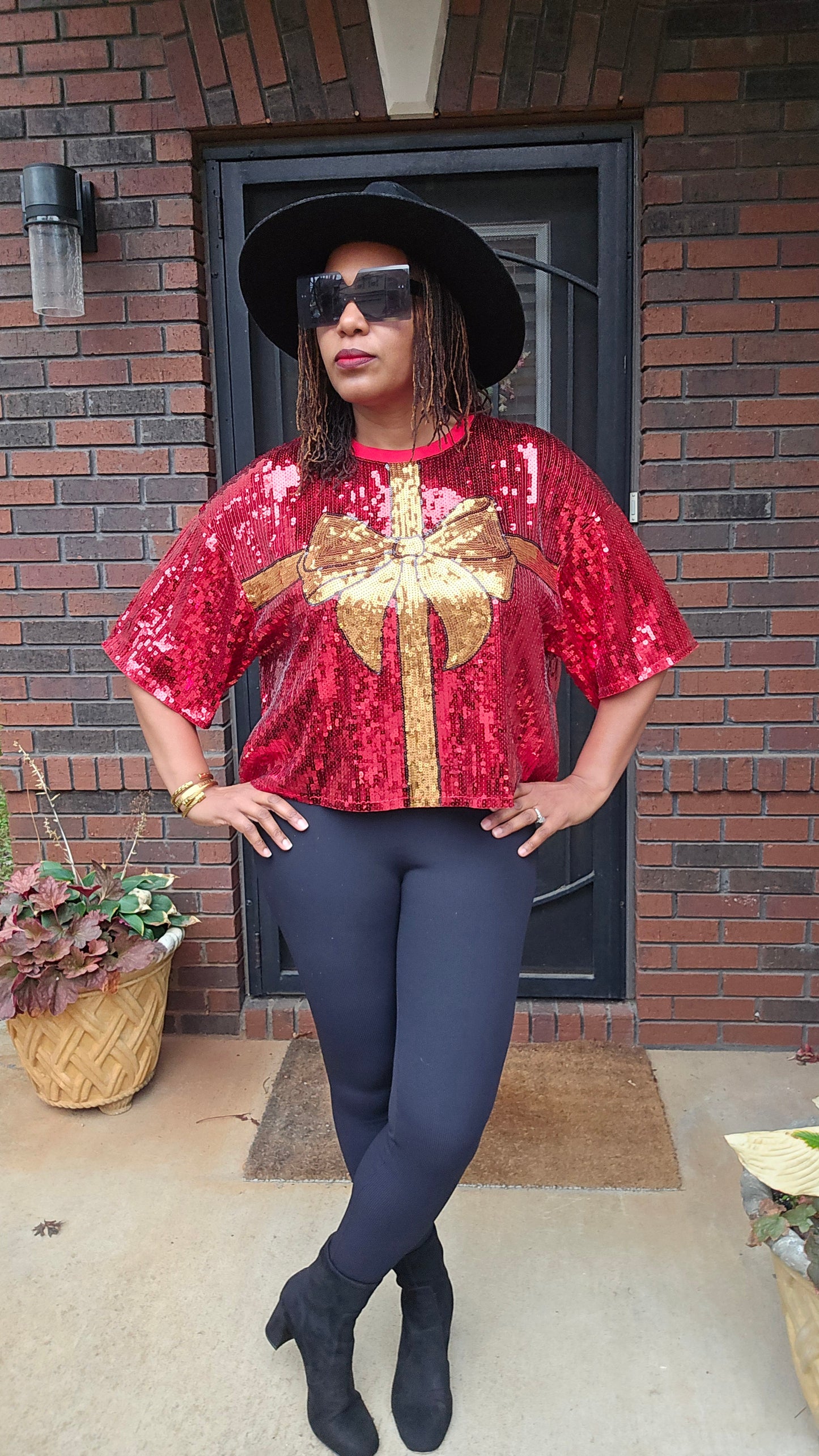 Simply Southern Lux Bow Sequin Crop Sz XL