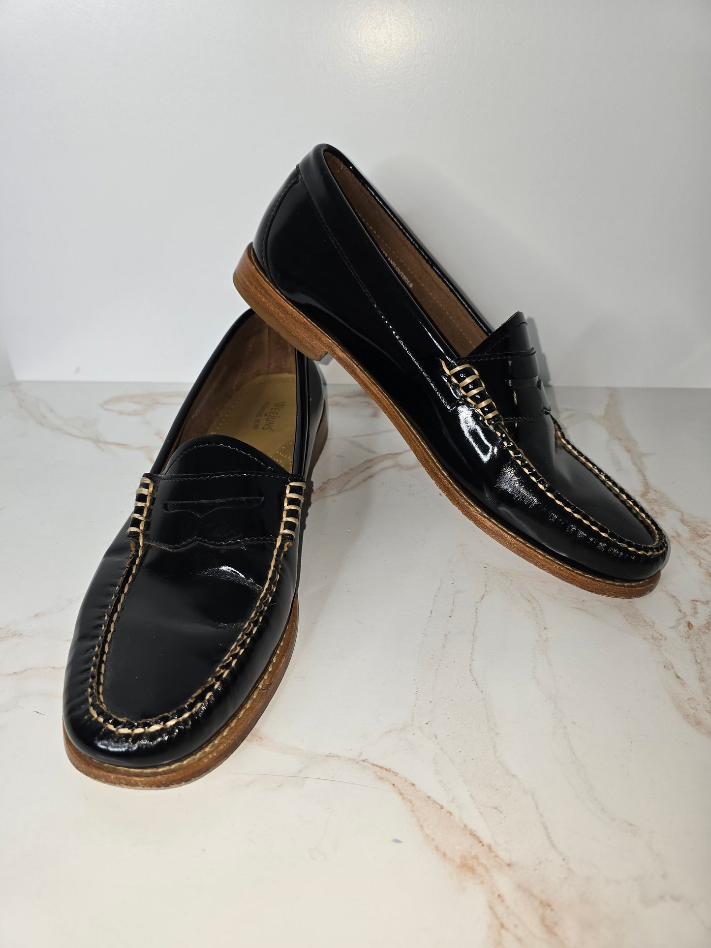 G. H. Bass & Co. Weejuns Black Patent Leather Penny Loafers Sz 11 M Womens