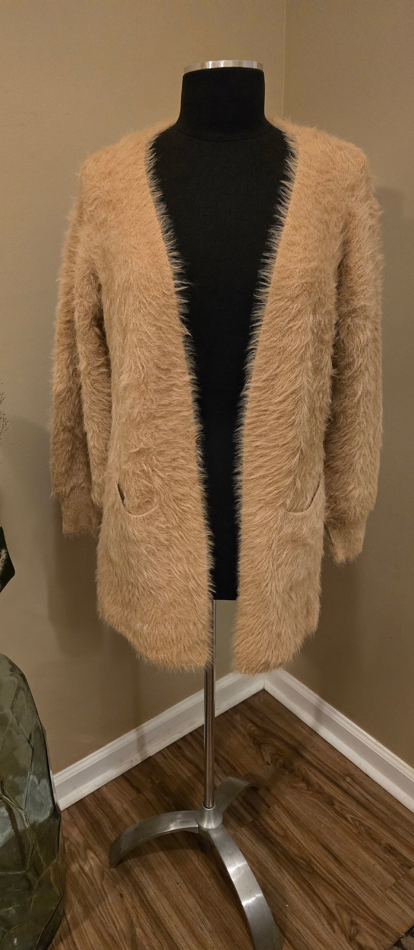 Forever 21 Fuzzy Cardigan Sz S (fits up to M)