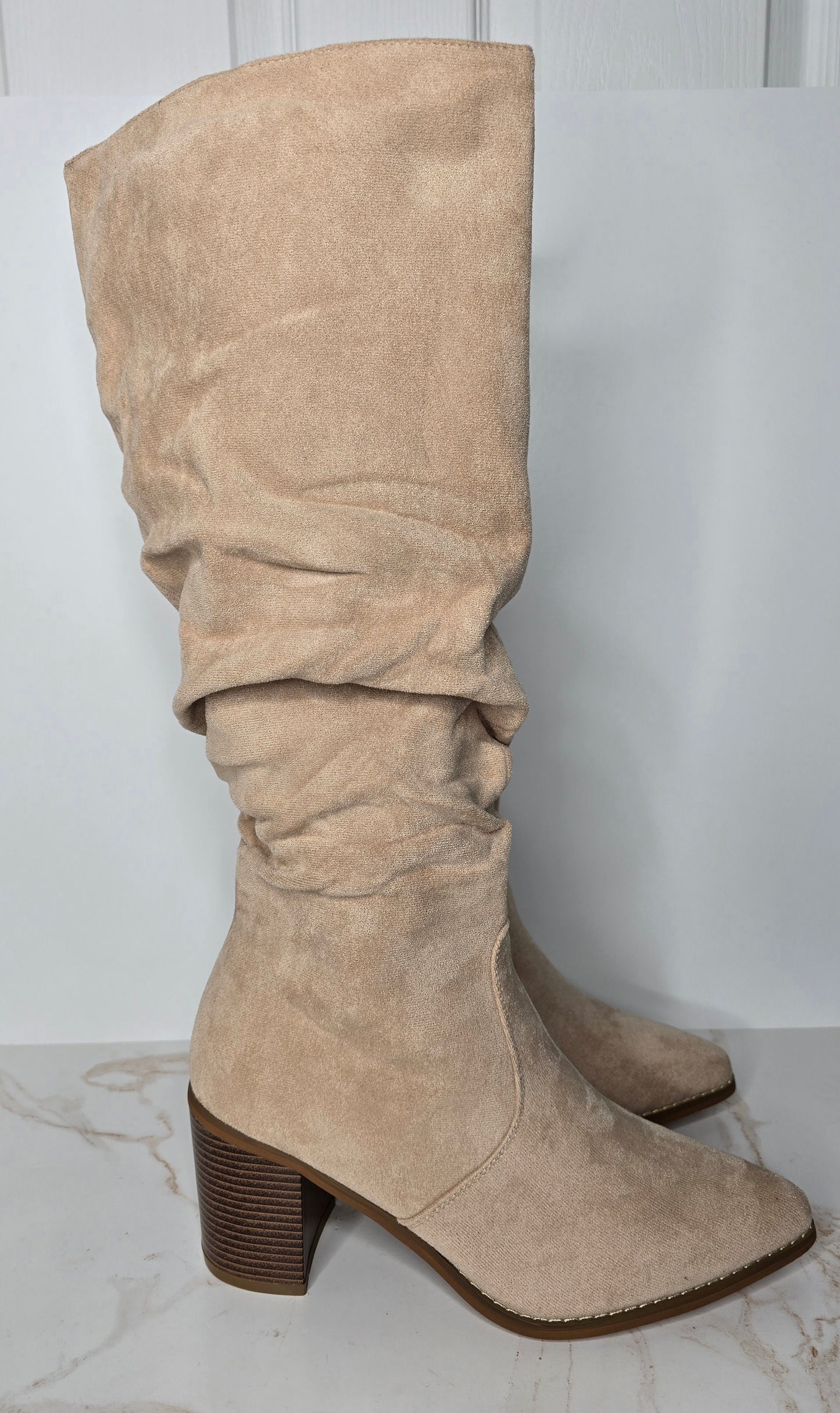 Pointy Toe Knee High Faux Suede Blush Slouch Boot Sz 11