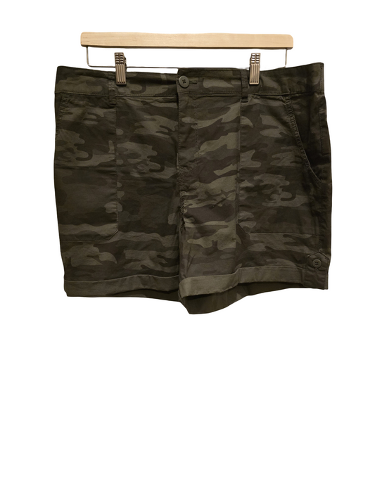 Social Standard Camo Shorts Sz XXL