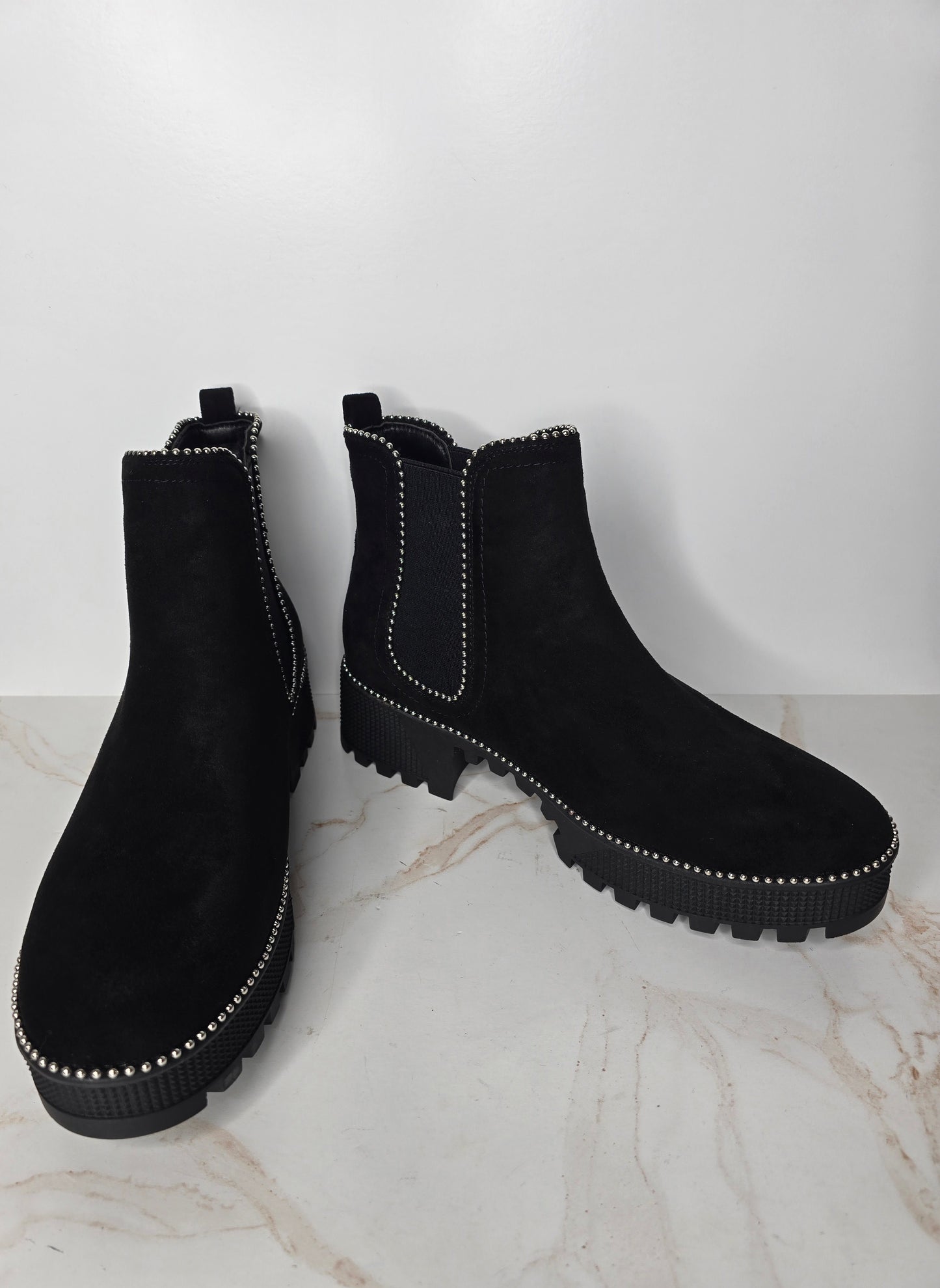 Cape Robbin Platform Black Studded Chelsea Boot Sz 10.5