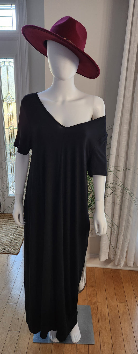 Samantha Black Maxi Dress