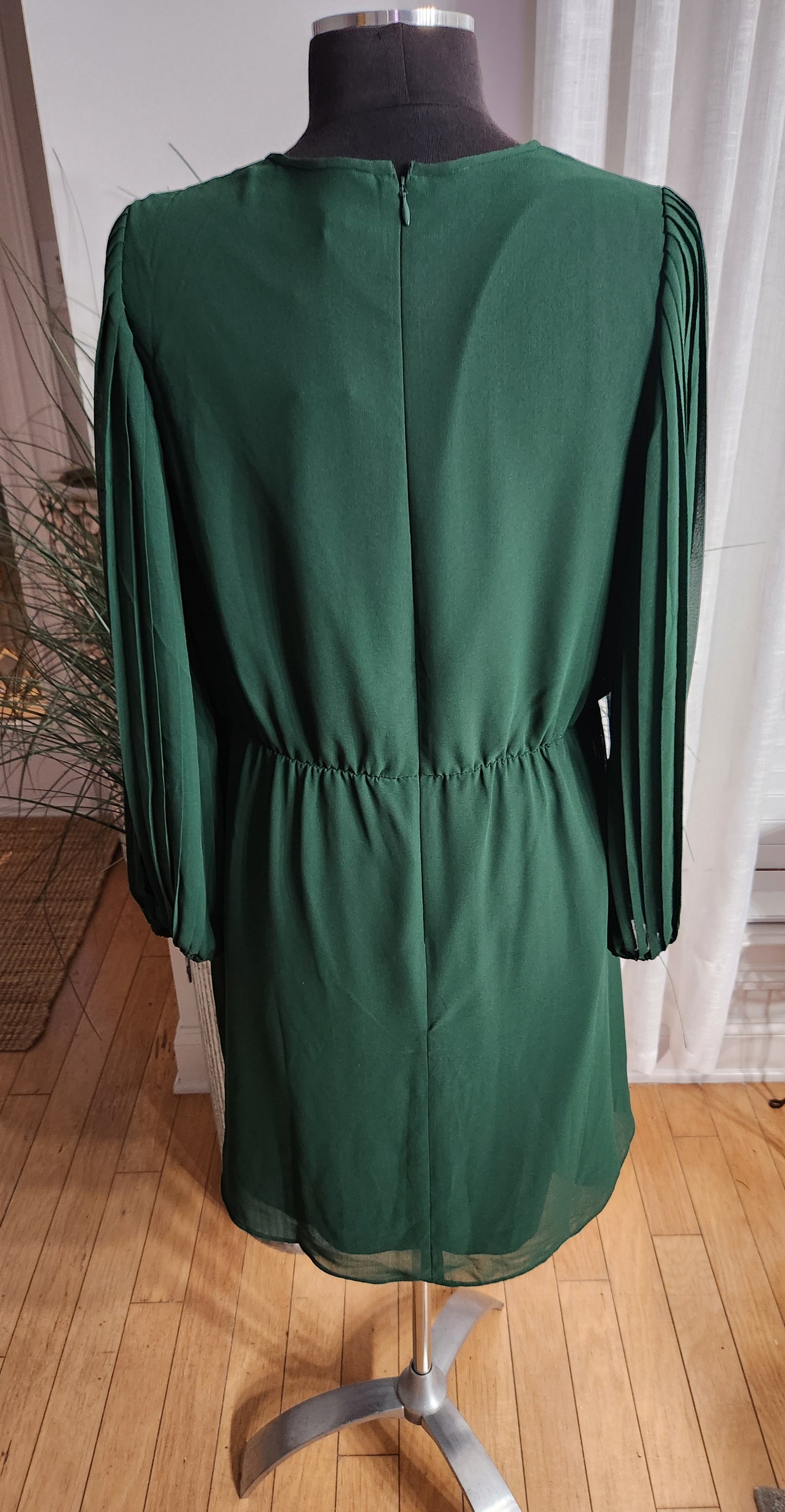 Ann Taylor Green Dress Sz 10 Petite