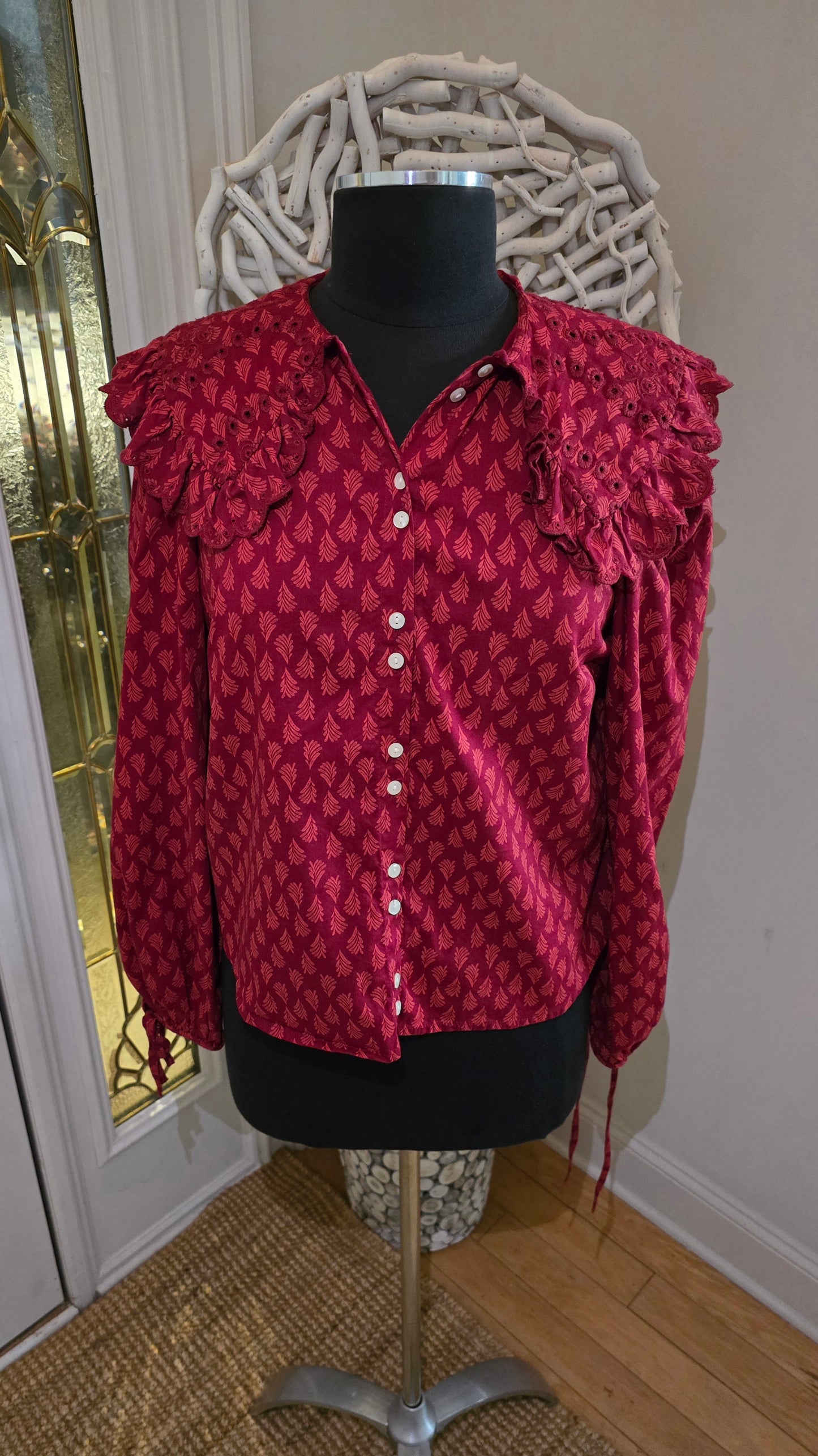 Universal Thread Printed Blouse Sz S